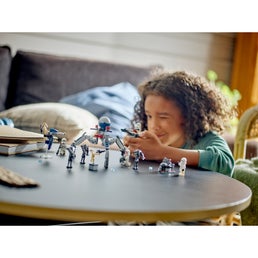 LEGO Star Wars 75372 Clone Trooper & Battle Droid Battle Pack is 'a home  run