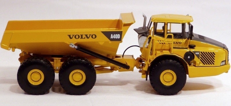 Cararama A40D Volvo A40D Dump Truck 1/87th New Boxed Tracked 48 Post 